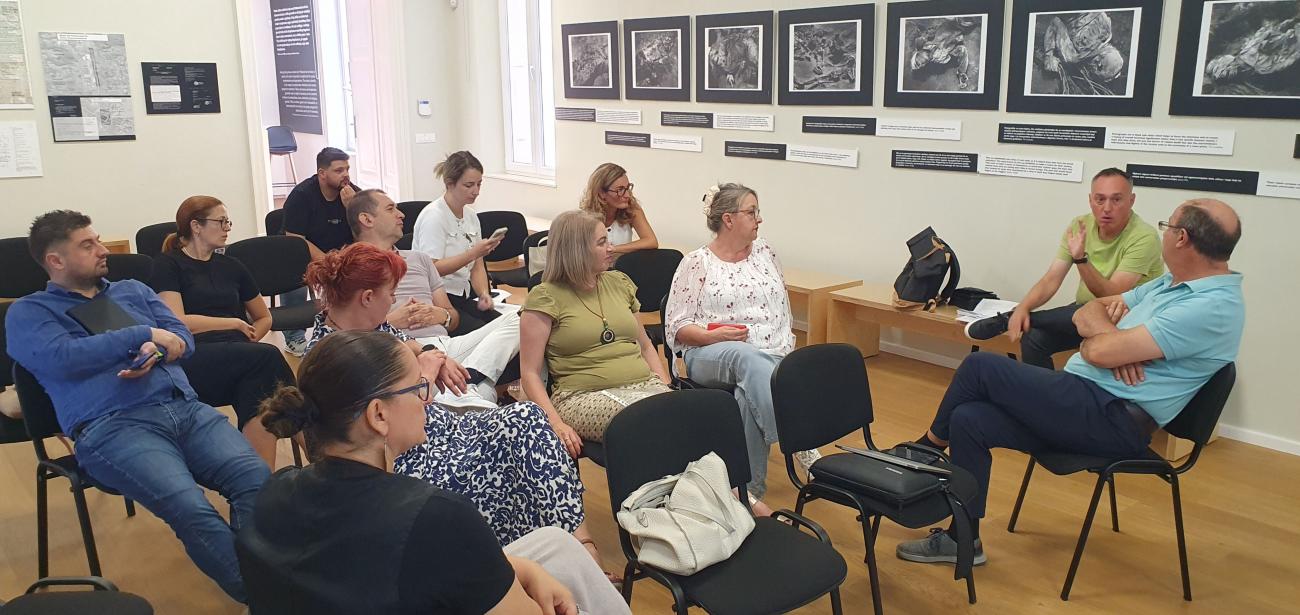 Seminar Razoružavanje povjesti SENSE Centar